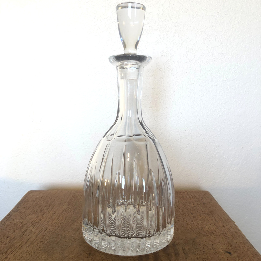 Starburst Cut Crystal Glass Decanter With Stopper 11.5 In High